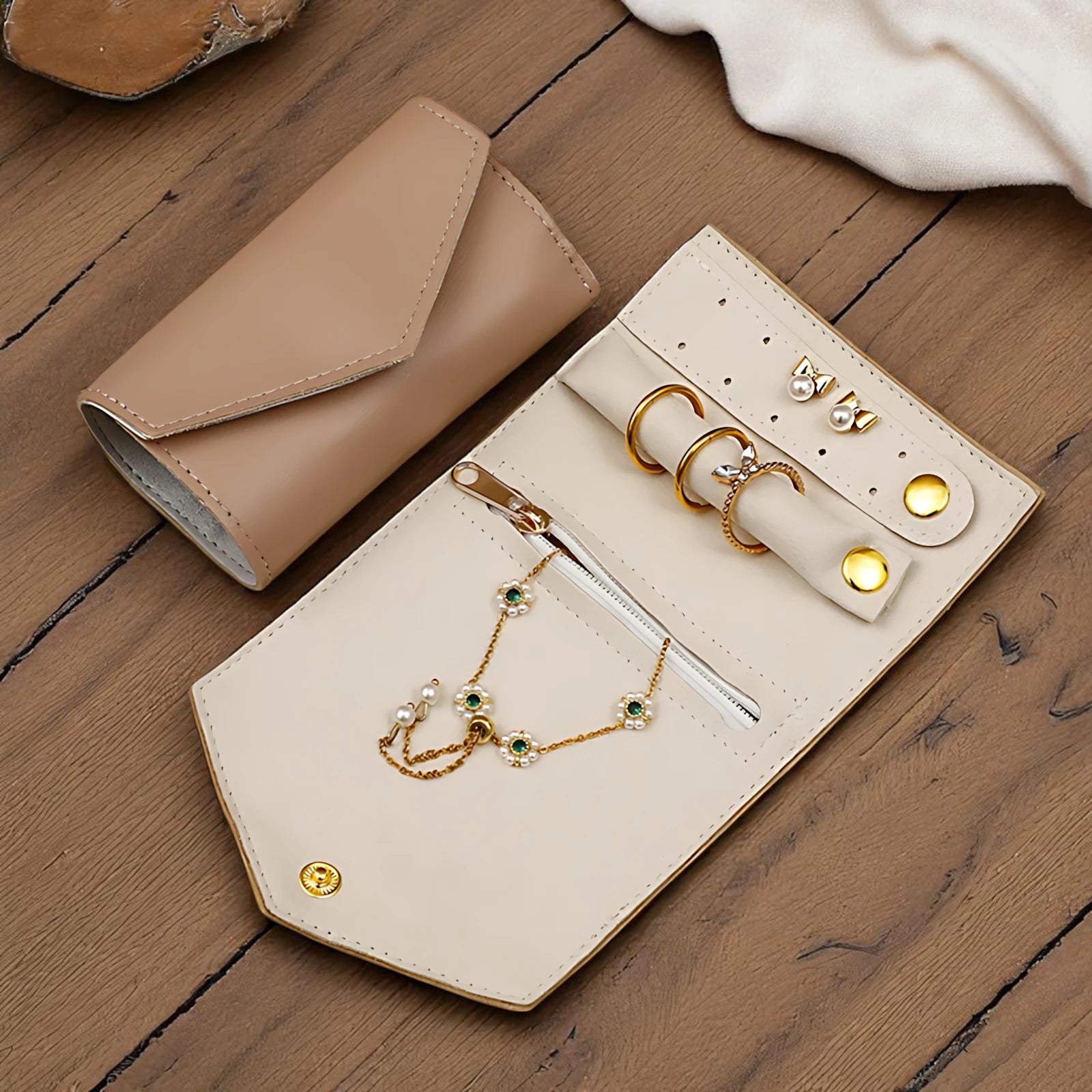 Petite Pochette à Bijoux - leportebijoux.fr