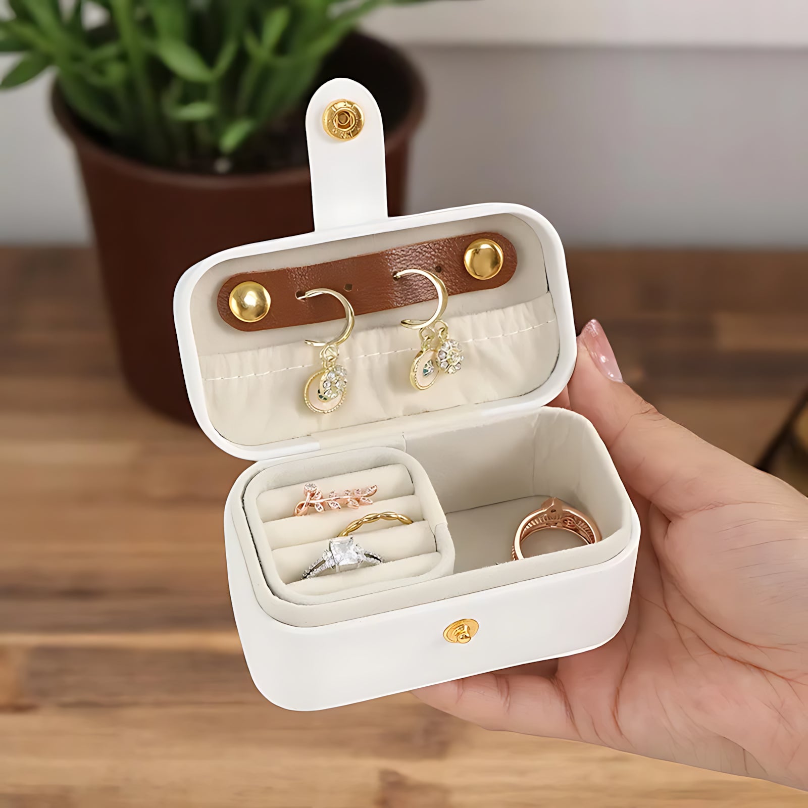 Mini Boîte à Bijoux de Voyage - leportebijoux.fr