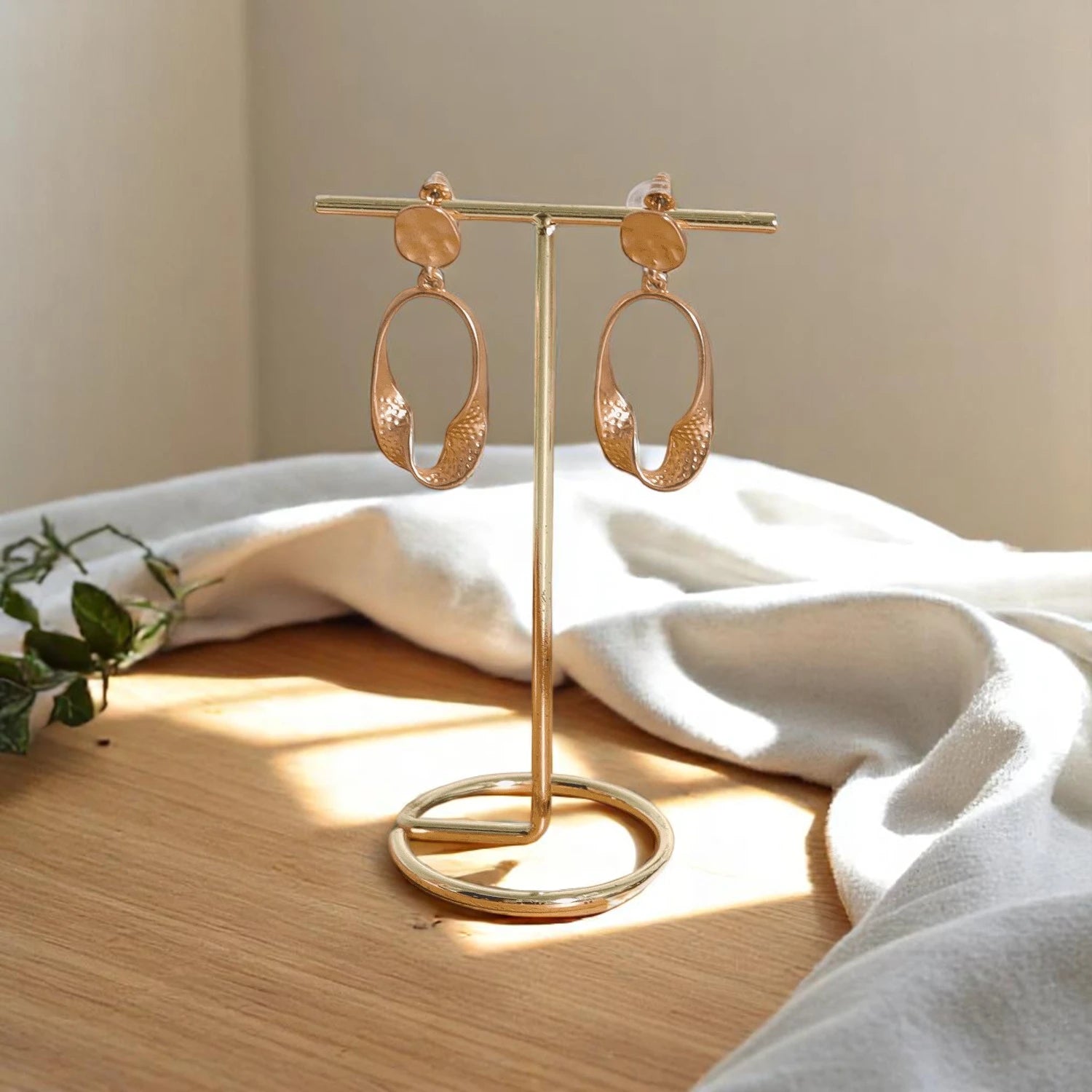 Porte Boucle d'Oreille Design Épuré - leportebijoux.fr
