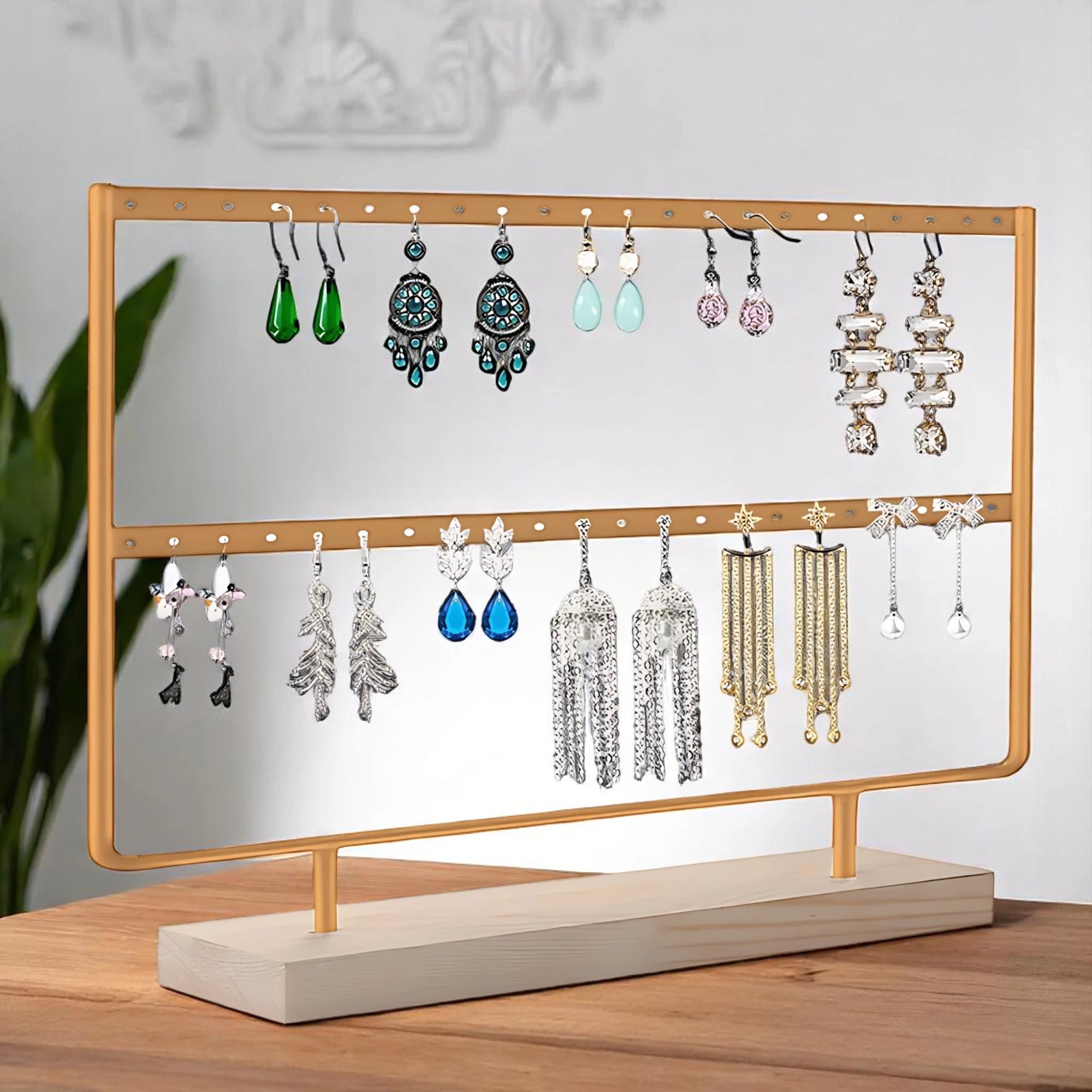 Porte Boucle d'Oreille Doré avec Base en Bois - leportebijoux.fr