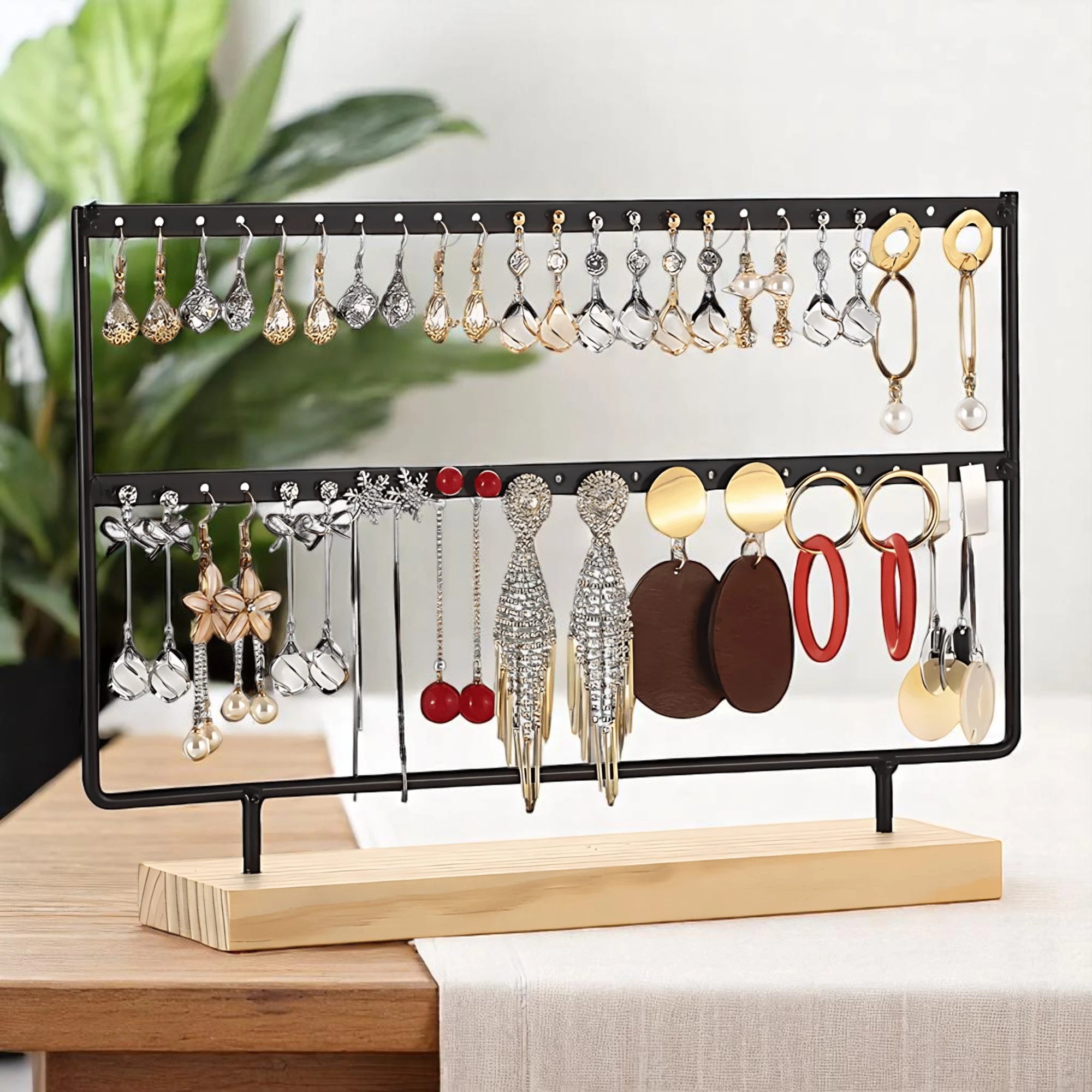 Porte Boucle d'Oreille Doré avec Base en Bois - leportebijoux.fr